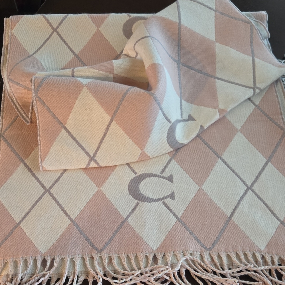 Luxury Argyle Pattern Throw Blanket - image 1